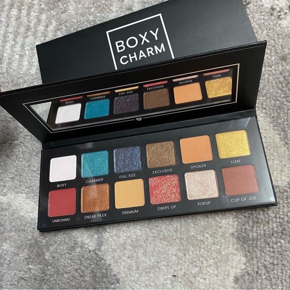 Boxycharm Hello Charmer Eyeshadow Makeup Palette - Picture 5 of 10